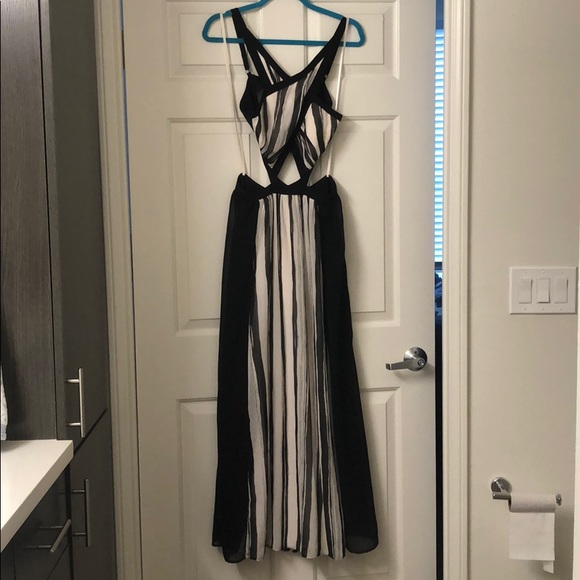 BCBGMaxAzria Dresses & Skirts - BCBG Maxi Dress